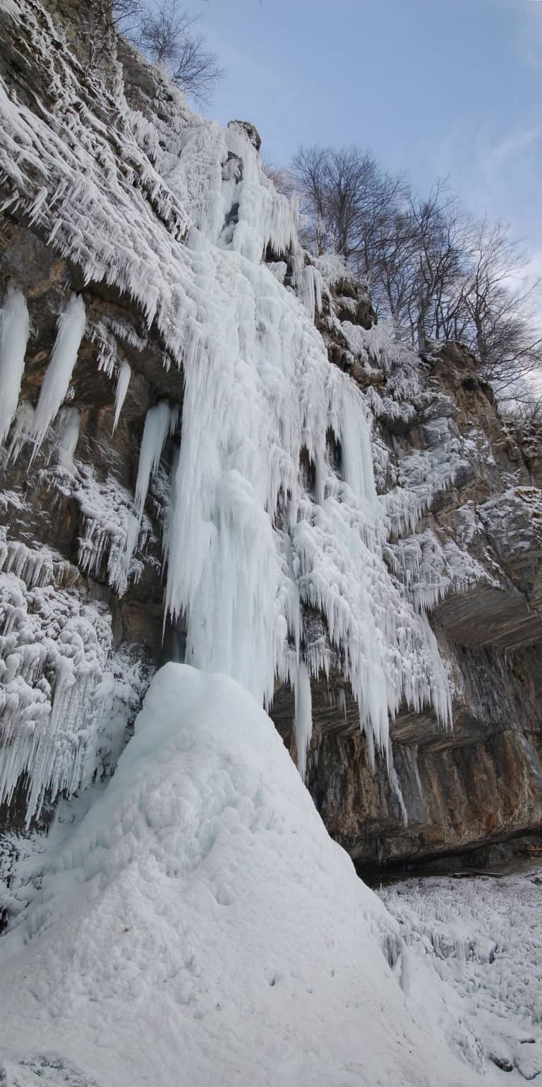Borov kamak waterfall- photo: Vrachanski Balkan Nature Park
