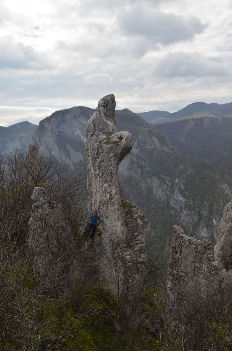 Natural stone moument at Vratsata pass - photo: Vrachanski Balkan Nature Park