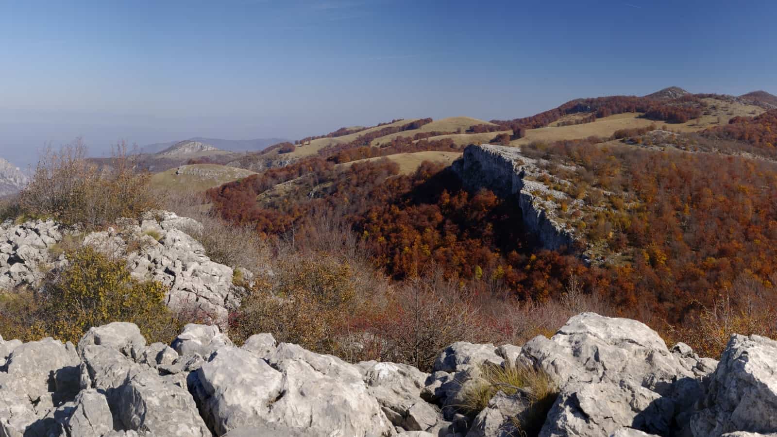 The view at the route "The secret routes of water - Karst" - anorama view of Vrachanski Balkan Nature Park- photo: Vrachanski Balkan Nature Park/Krasimir Lakovski